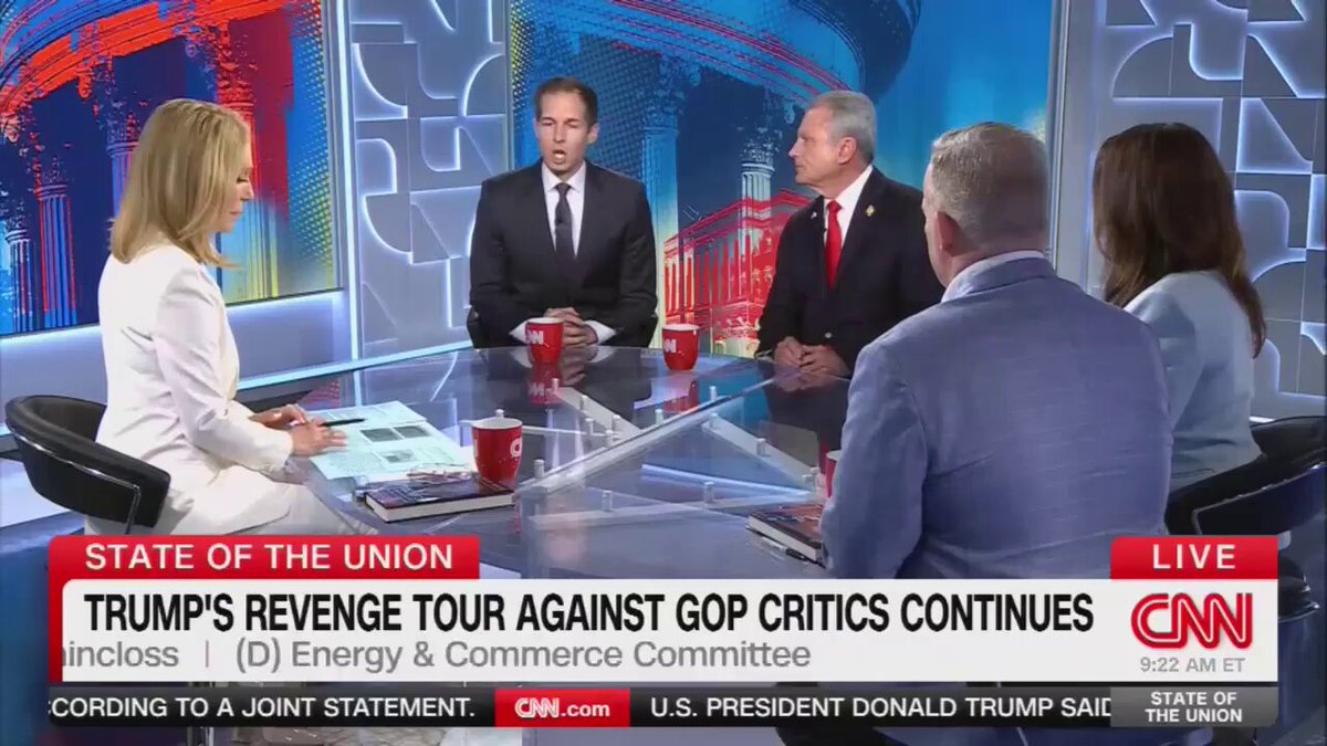 "So you agree RFK Jr should resign?. You're a pharmacist, Buddy. You know better than this." -- damn -- Auchincloss is not playing around with Rep. Carter