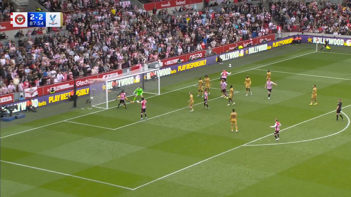 Dango Ouattara gets his second late on! 🐝
