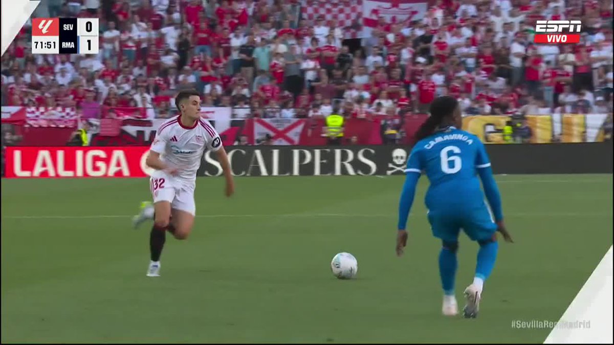 🇦🇷 ¡TREMENDO DISPARO EN EL PALO DE MASTANTUONO EN REAL MADRID vs SEVILLA! ▶️ Mirá nuestros partidos de 🇪🇸 #LaLiga en el Plan Premium de #DisneyPlus