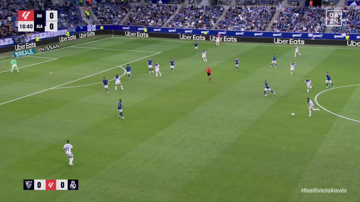 🥹 ¡UN GOL QUE VALE UNA PERMANENCIA! 💥 Toni Martínez, máximo gleador español de 2026, deja al Deportivo Alavés un año más en Primera. #LALIGAenDAZN ⚽