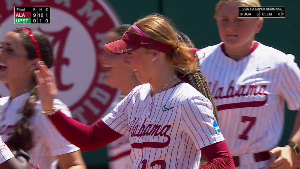 A familiar face 👀 Alabama Softball advances to the Super Regionals for the 20th time, most in D-I softball history‼️