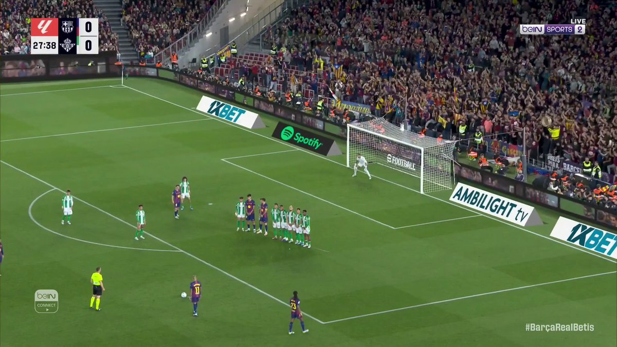 🎯⚽️ من ركلة حرة مباشرة! رافينيا يفتتح التسجيل لصالح برشلونة 🔥 #الدوري_الاسباني