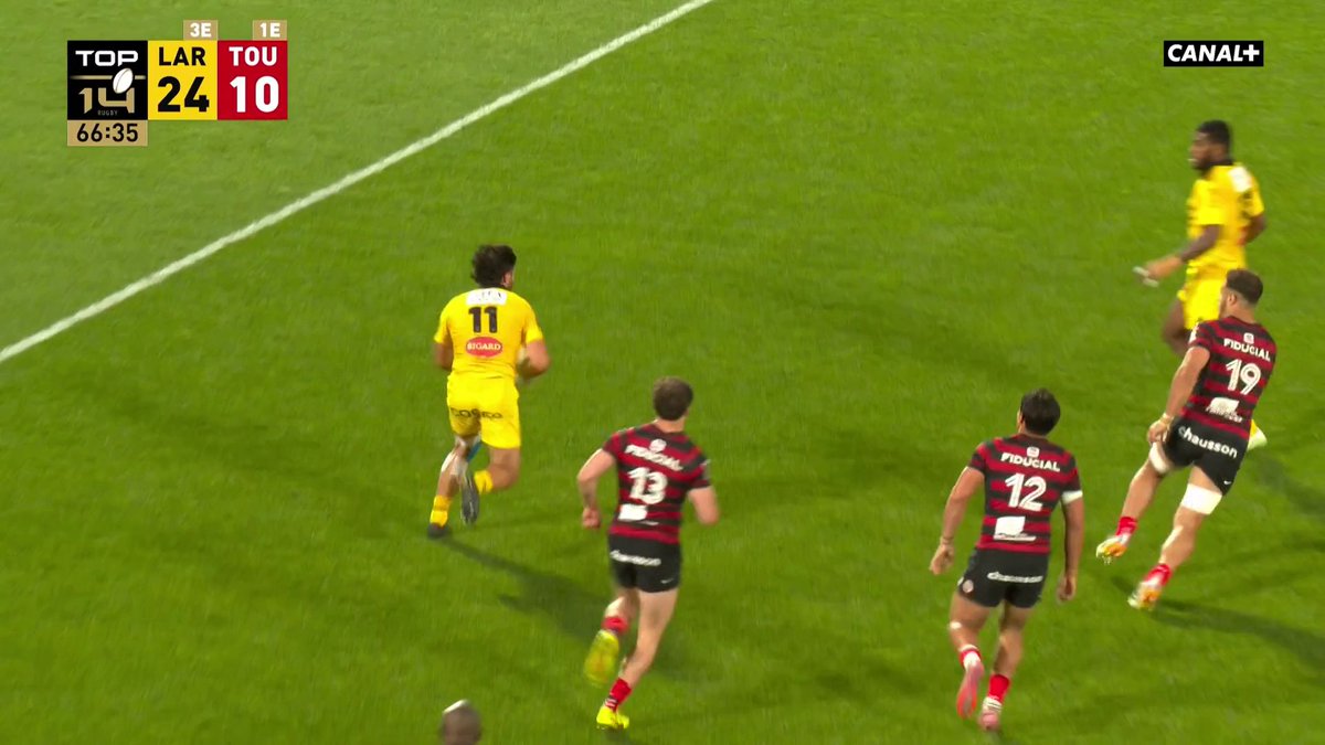 QUEL ESSAI DU Stade Rochelais 🔥⚓️ La relance de Jules Favre, la chistera de Le Garrec tout était parfait sur cette action 🤩 #STSR | #Top14
