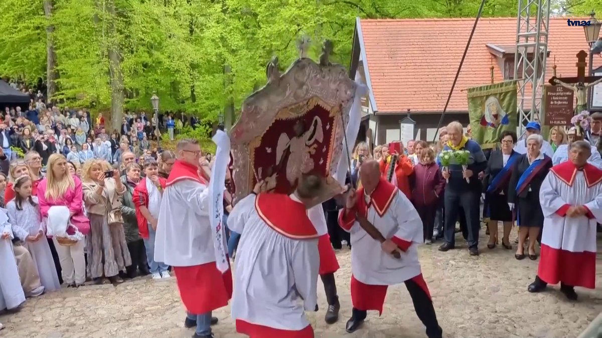 At this time of year, Catholics in northern Poland perform the "bowing of feretrons" (aka the "feretron dance") which is a very old and unique Polish Catholic tradition celebrated during processions and pilgrimages. Feretrons are portable, double-sided religious paintings in decorative frames, or portable sculptures of saints. These structures are carried and swung by groups of four performing synchronized, rhythmic movements that require strength and practice. The "feretron dance" also symbolizes the sign of the Holy Cross, the Holy Trinity, and the perfection of God in Three Persons.