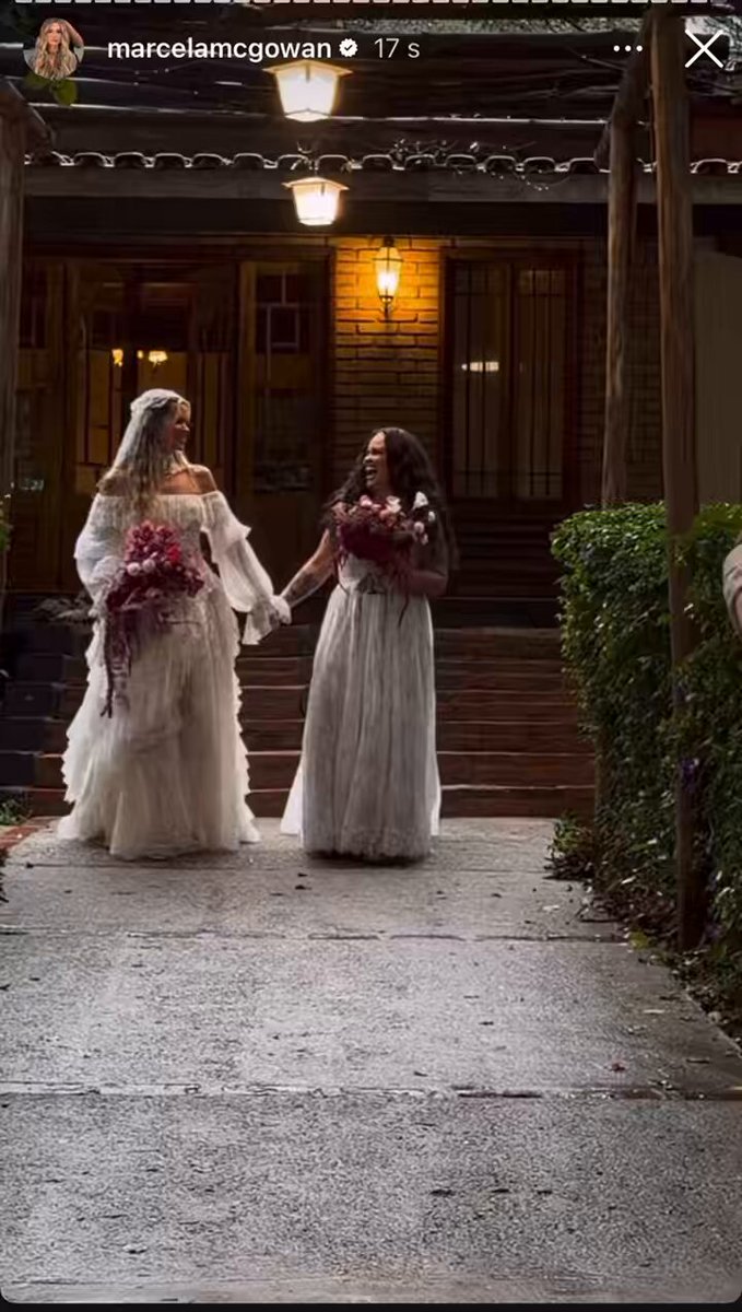 MARAVILHOSAS! Marcela McGowan e Luiza Martins acabam de se casar. Que cerimônia perfeita!