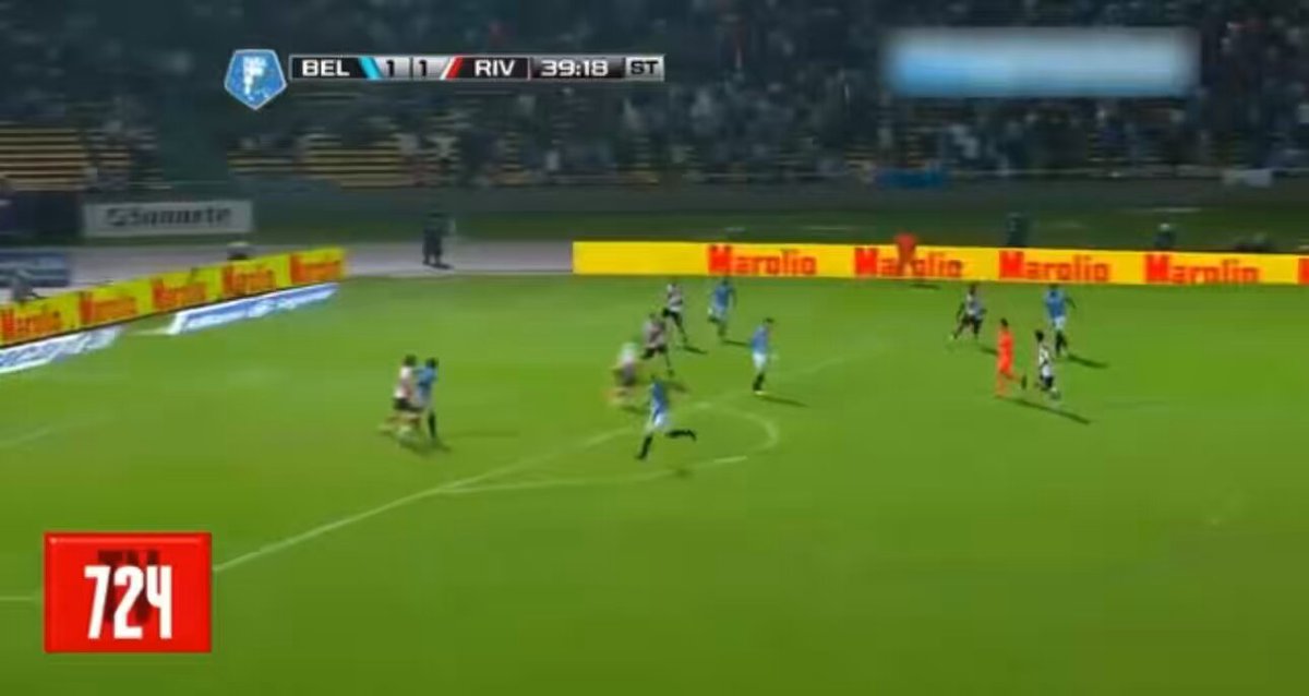 2014. River peleaba el campeonato y es robado por el club más corrupto del país. Cobran gol cuando la pelota no pasó la línea.