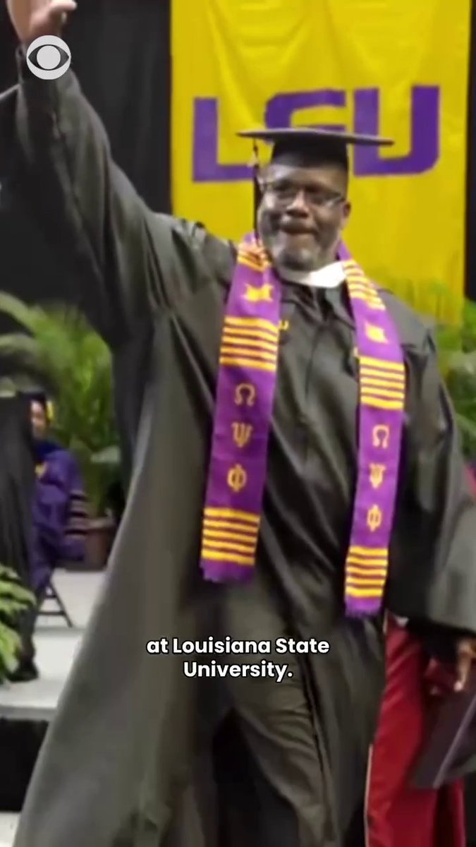 Four-time NBA champion Shaquille O’Neal trolled his friend and former NBA rival Charles Barkley this weekend as he received his masters degree from Louisiana State University, where he also earned his bachelor’s degree in 2000.