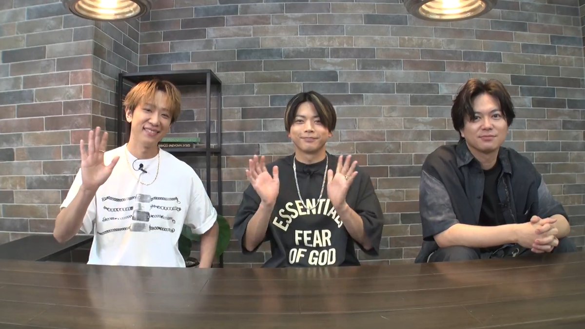 ◤New Release◢ #NEWS の新曲 "KMK" がリリース🎶 2028年に迎える25周年に向けた プロジェクト #NEWS新三部作 の 幕明けを飾る1曲！ 明るく背中を押してくれる音楽で パワーをもらおう✨ ▶︎ NEWS | ELOV-Label