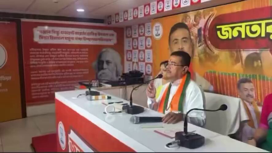 BREAKING 🚨 ‘Janatar Darbar’ starts from today by West Bengal Chief Minister Suvendu Adhikari at the party office in Salt Lake to directly hear the grievances and problems of common people. The programme was inaugurated by the Chief Minister today morning.