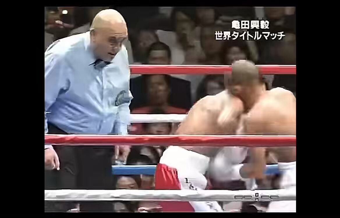 亀田興毅ＶＳランダエダ 亀田興毅ダウンを奪われて 終始劣勢で判定勝利… TBSに苦情の電話5万件！！
