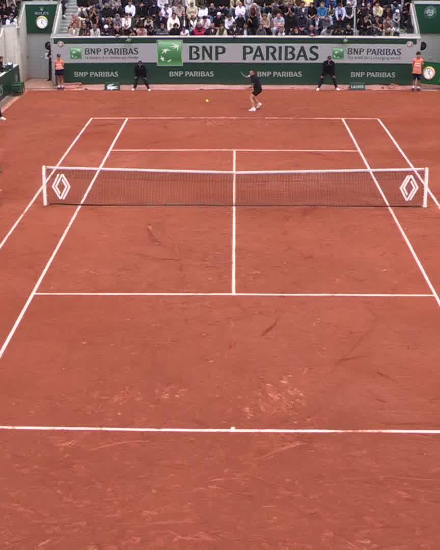French wildcard Daniel Jade displaying some great tennis 🇫🇷 #RolandGarros