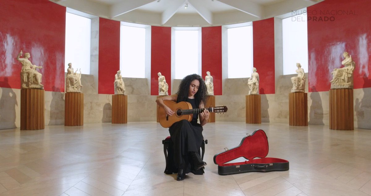 En el Día Internacional de los Museos la guitarrista iraní Puneh Farhani interpreta en la Sala de las Musas un fragmento de “Aquel Aire”, un tema original que nace de sus primeros recuerdos en Lebrija #DIM2026