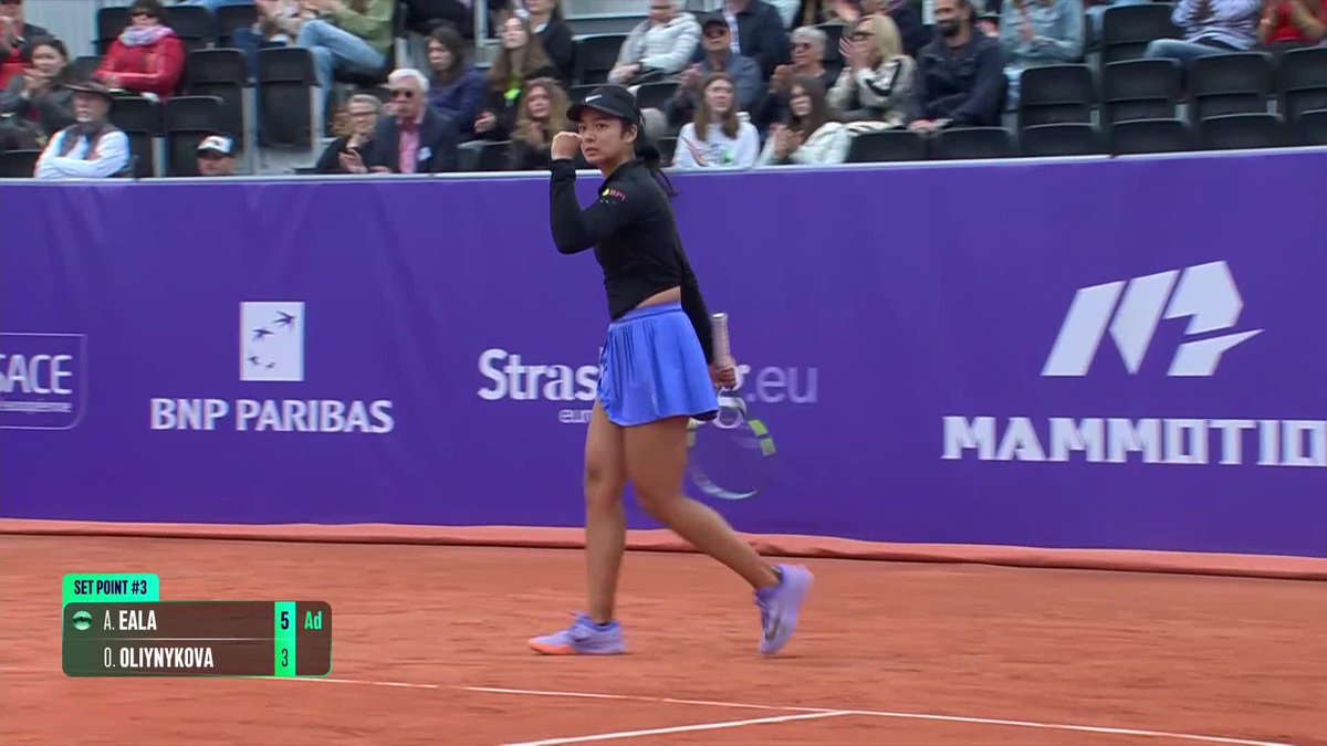 Out in front 👊 Alex Eala takes care of business in the opening set, winning it 6-3 against Oliynykova! #IS26