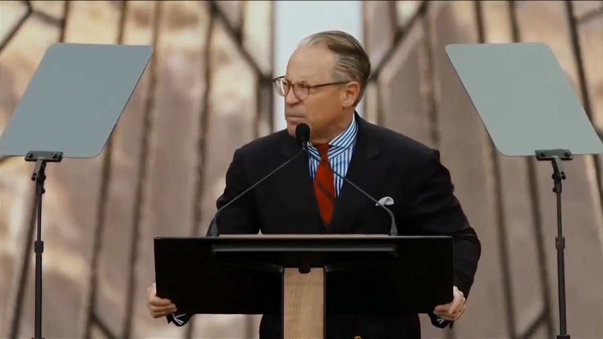 Speaker at the Trump-endorsed Rededicate 250 ceremony claims God made Trump president so Trump could build the White House ballroom