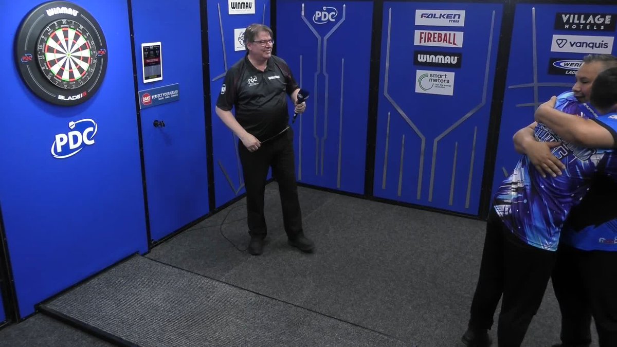 HUMPHRIES WINS PC17! 🏆 After confirming his spot at The O2 on Thursday night, Luke Humphries backs it up with a sensational string of performances in Leicester - defeating Jermaine Wattimena 8-4 in the final to win Players Championship 17! 📺 #PC17