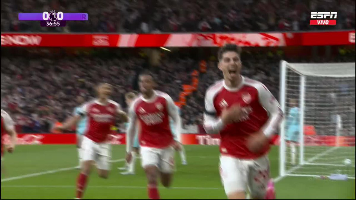 Estoy llorando, qué canta el Bambino!! A UN PASO ARSENAL DE LA PREMIER