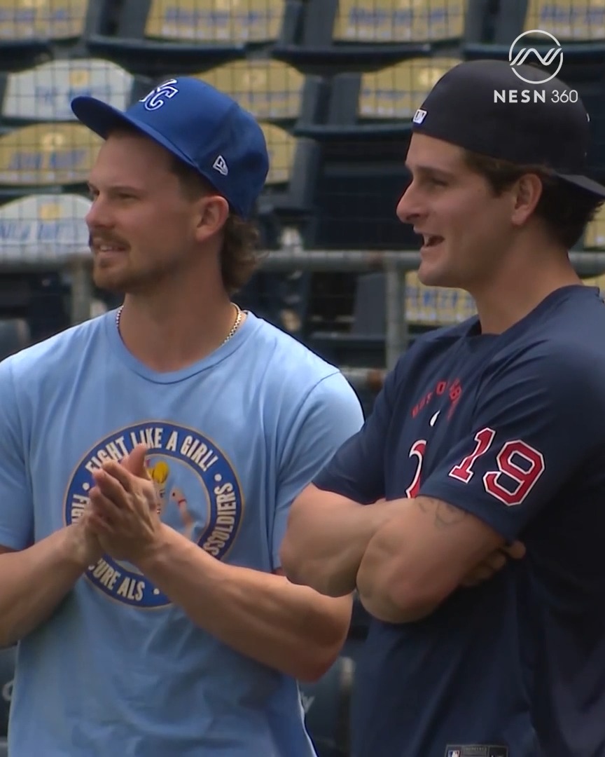 Two young studs talkin' ball โพ ๐ค REMINDER: Game time moved up due to weather. Coverage at 6 ET โฐ