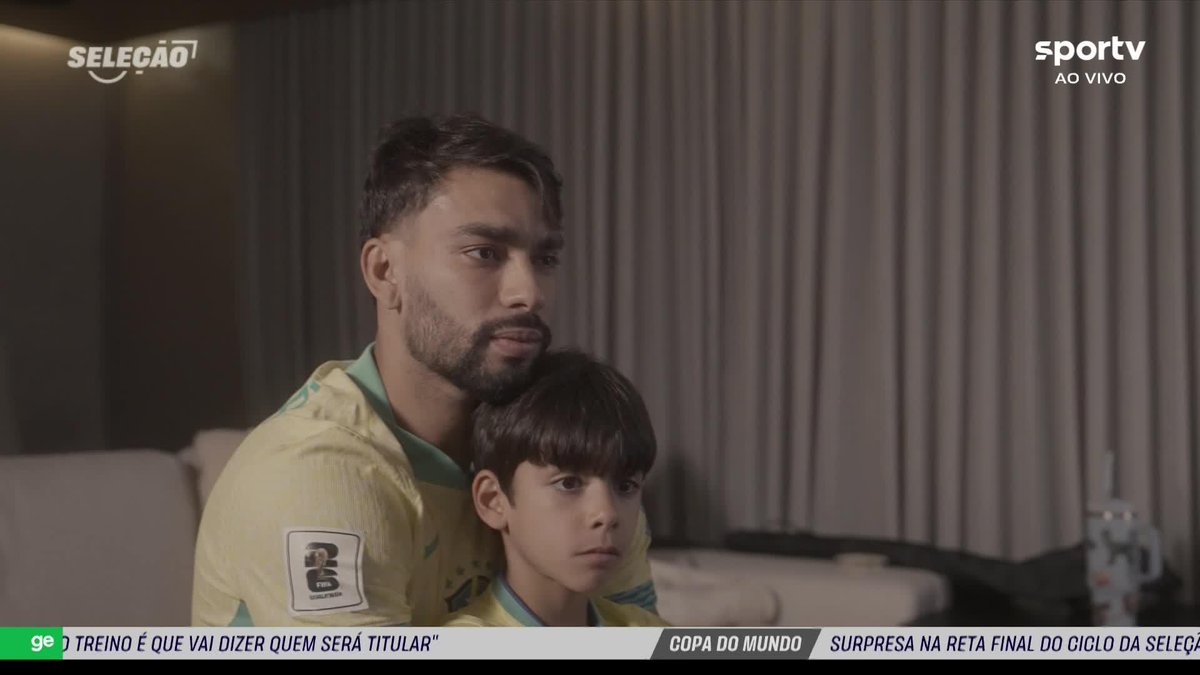 “É um momento muito especial pra mim, não sei nem explicar o quão feliz estou. Essa Copa tem um valor diferente na minha vida. Depois do que eu, minha esposa e meus filhos passamos, Deus vem fortalecendo muito a gente.” 🎙️ Paquetá. 🎥 sportv | ge