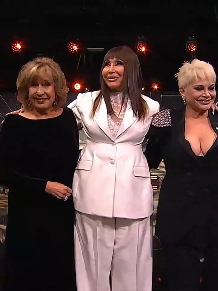 "Moria y Georgina": Por este momento en los #MartinFierro