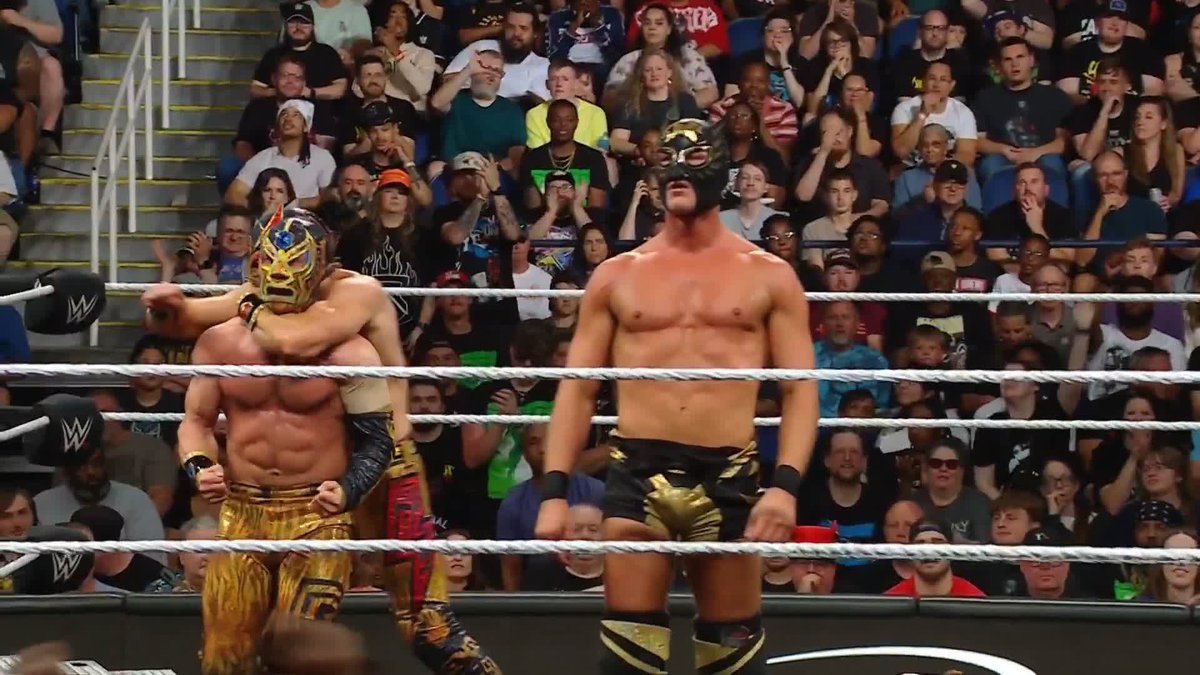 El Grande Americano and Los Americanos pick up the WIN! 🔥 Serious momentum heading into the Mask vs Mask match with the "Original" El Grande Americano!