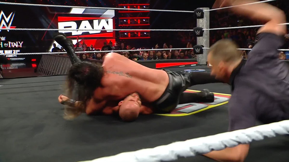 PEDIGREE AND THE WIN!! 🤩 Seth Rollins