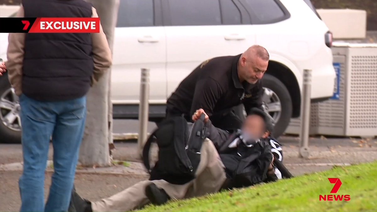 EXCLUSIVE: Security has been forced to intervene after a footy thief caused a stir at Collingwood training. A fan is accused of trying to pinch a commemorative Scott Pendlebury Sherrin, before a fellow Pies supporter sprang into action. Mitch Cleary 7AFL