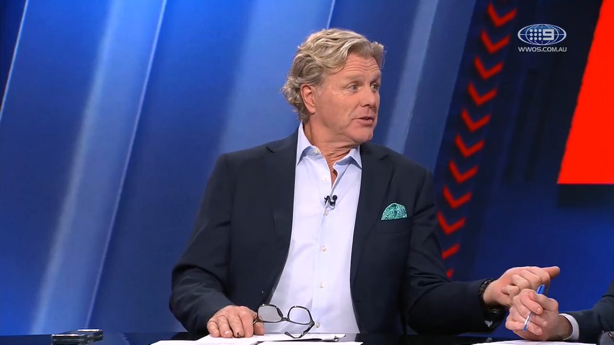 "It was so passive, absolutely passive." Derm believes the signs were off about the Bombers from before their clash with the Dockers had even started. #9FootyClassified | Watch on 9 & 9Now 🖥️