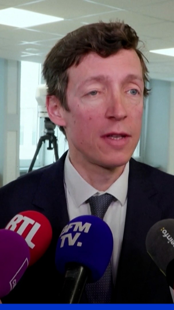 💬 "Je ne crois pas sain de forcer un enfant de huit ans à préparer le baccalauréat" 🎓 Le ministre de l’Éducation souhaite un âge “plancher” pour pouvoir passer l'examen