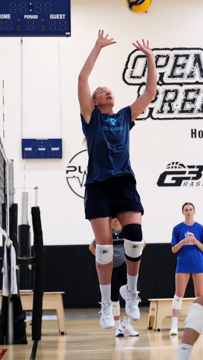 Red-Blue will be streamed! 🙌 If you can't make it to the 2026 Women's National Team Red-Blue match tomorrow night, don't sweat! The match will be livestreamed! ⌚ May 20 | 7 p.m. PT 📍 Mira Costa HS | Manhattan Beach 📺 #USAVWNT