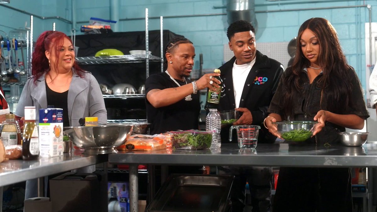 Now they should’ve known Ashley was not about to break bread with Michelle. 🥖🫠 Would you have stayed in that kitchen? Talk to us, how are y’all feeling after tonight’s finale episode? #LHHATL