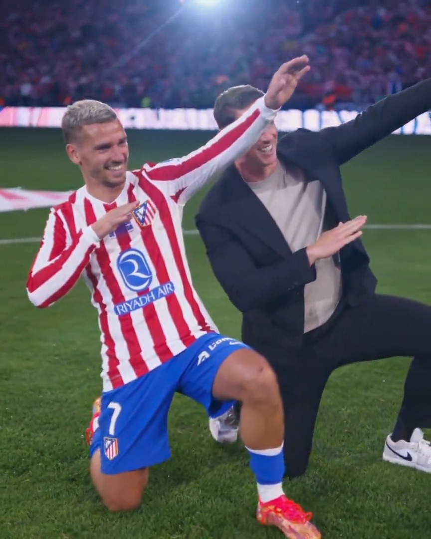 EL MOMENTO. Antoine Griezmann 🏹 Fernando Torres DesenlaceLALIGA | Atlético de Madrid