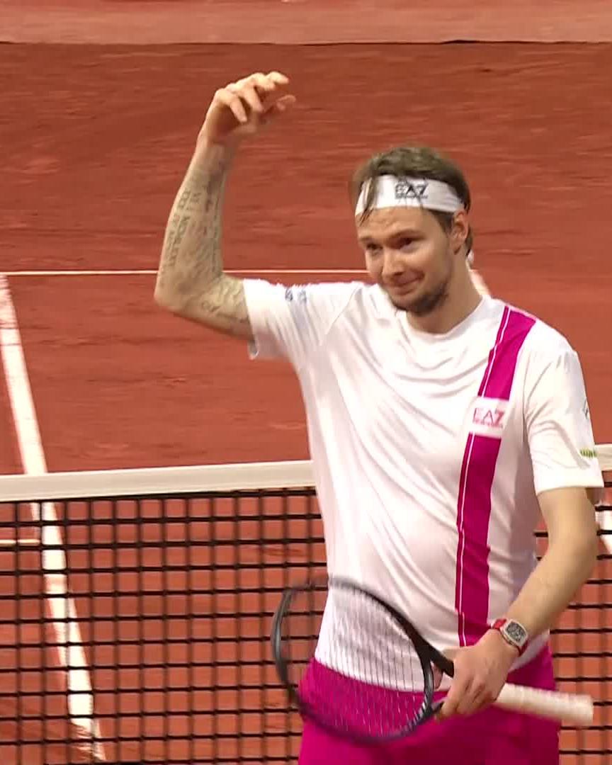 The night show has begun 🤩 #GonetGenevaOpen