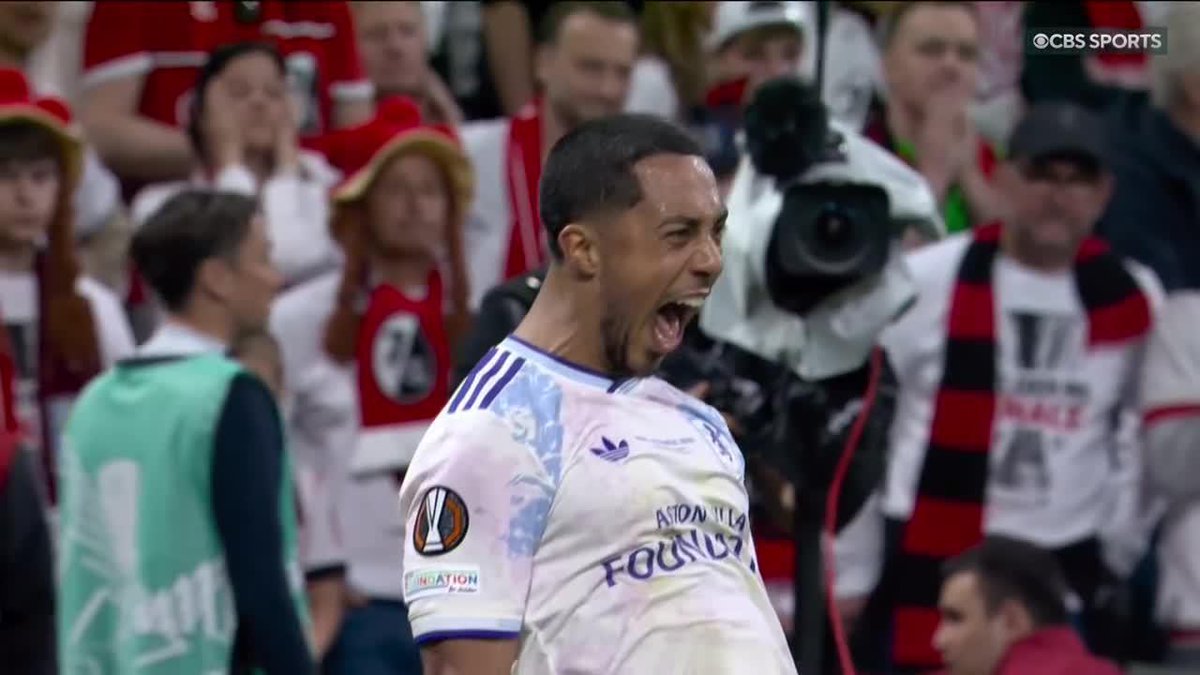 WATCHING THIS FINISH ON REPEAT 😮💨 YOURI TIELEMANS FIRES ASTON VILLA IN FRONT WITH A BEAUTY 🔥