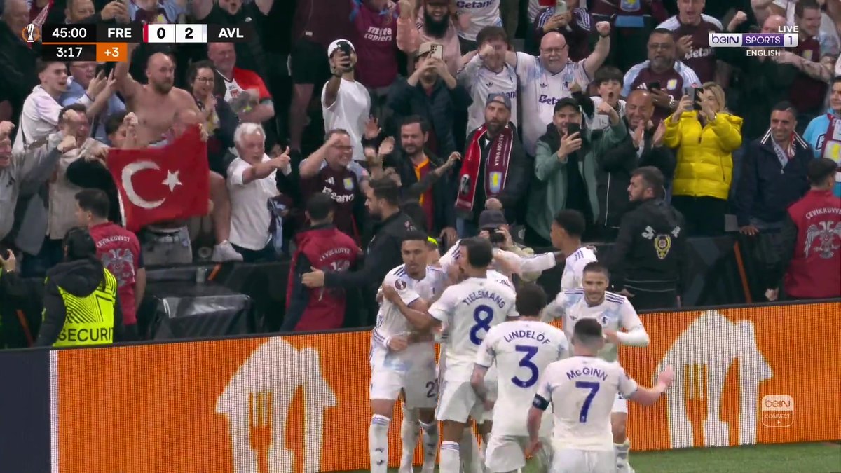 HUGE moment for Aston Villa! A brilliant Buendía strike doubles his side's advantage before the break 👏 #UELfinal | #AVFC