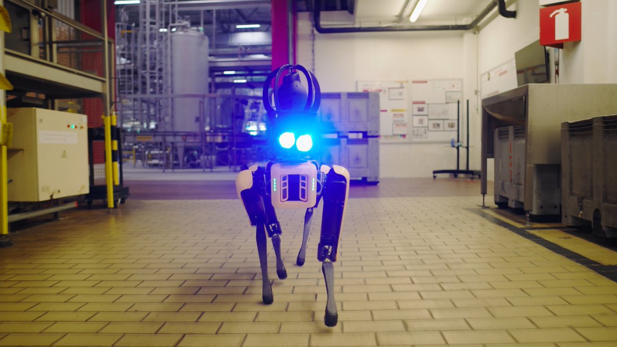 Food & beverage facilities are large, loud, and messy. And any downtime gets costly fast. Get the guide to implementing autonomous inspection robots to keep your operation running smoothly: