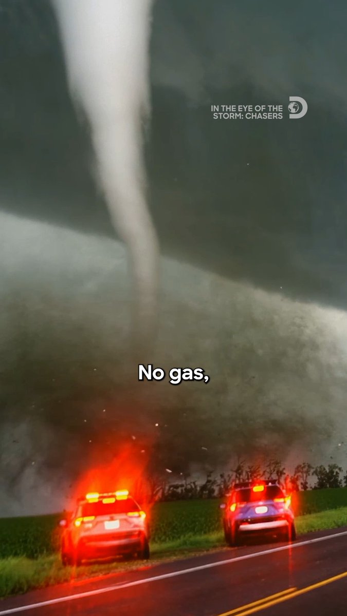 Storm chasers reveal the one rule they NEVER break ⚠️ Catch a new episode of In the Eye of the Storm: Chasers Sunday at 10P. #EyeoftheStormChasers