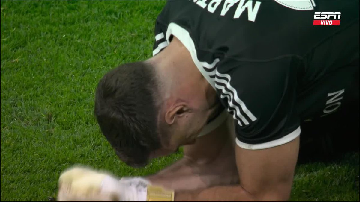 La emoción de este monstruo. Lo logró… siempre Dibu. 🥹🇦🇷