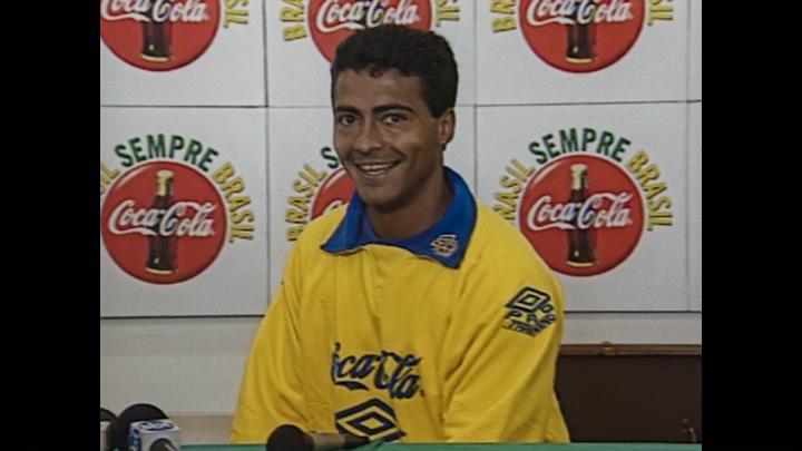 Essa entrevista do Romário provando que campeão tem que saber responder DENTRO DE CAMPO! O documentário Tetra: Acreditar de Novo chega no dia 7 de junho.