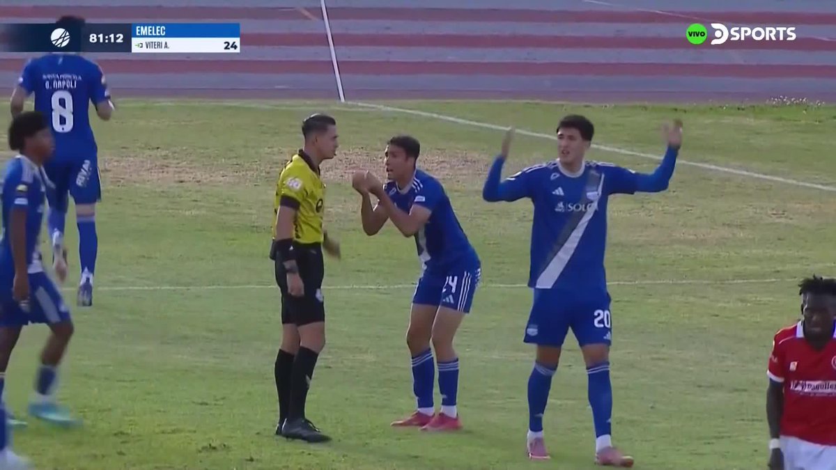 Aquí el penal no sancionado para Emelec frente a Daquilema en la Copa Ecuador, lo cortan claramente a Viteri dentro del área. Recordar que en esta instancia del torneo no hay VAR para corregir estos horrores.