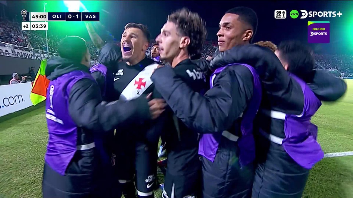 🇨🇴 GOOOL de Carlos Cuesta. El colombiano marcó el 1-0 de #VascoDaGama en su visita a #Olimpia, al 45’+3 m, por Sudamericana