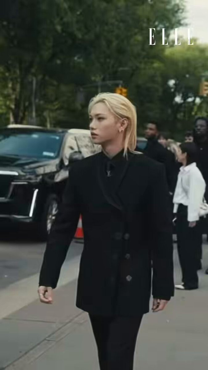 หล่อไม่ไหว! ส่องโมเมนต์ของหนุ่ม Felix เฮ้าแอมบาสซาเดอร์ Louis Vuitton ที่มาเข้าร่วมชมแฟชั่นโชว์ Louis Vuitton คอลเล็กชั่น Cruise 2027 ณ The Frick Collection มหานครนิวยอร์ก #ELLEnews #FELIX #FELIXxLouisVuitton #LVCRUISE27