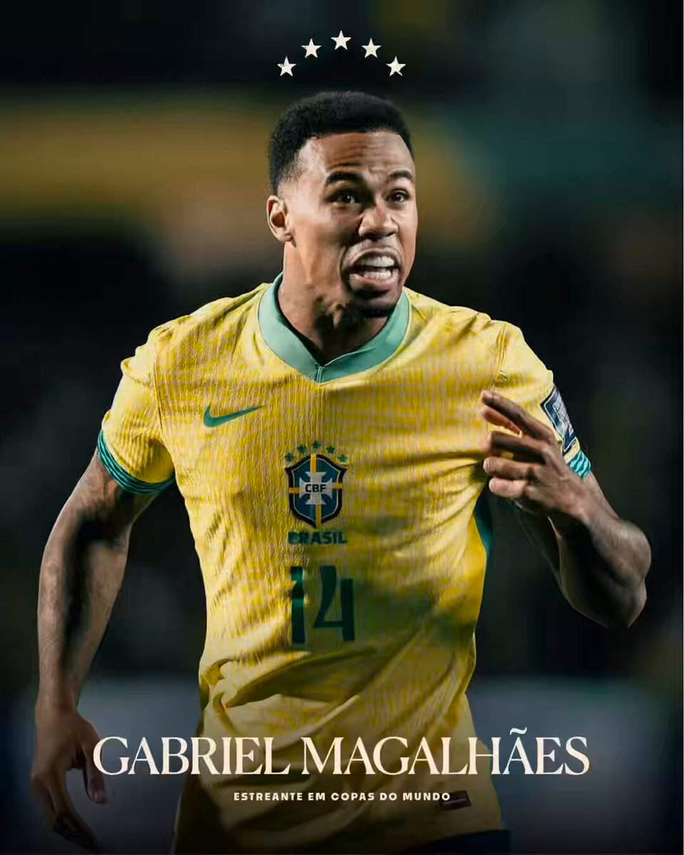 Do campinho de terra pro álbum de figurinhas oficial! 🥹🚀 Esse é o ano da primeira Copa do Mundo desses BRABOS. O manto é pesado, mas eles estão mais do que prontos! VAMOS PRA CIMA! #BateNoPeito ISSO É BRASIL!