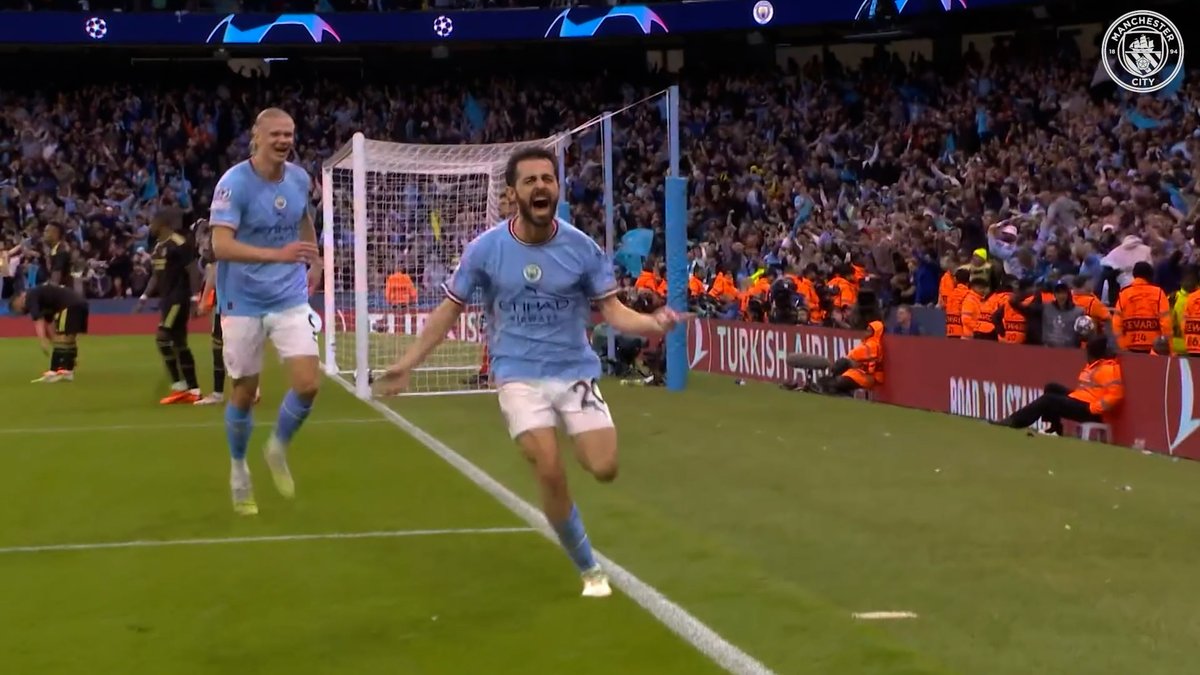 An iconic double 🩵 ✨ Bernardo Silva