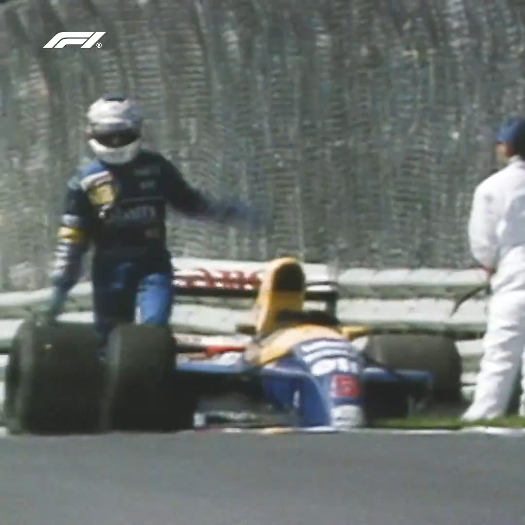 Bitter disappointment for Nigel Mansell! 😨 A shock last lap retirement in Canada back in 1991 for Red 5 👇 #F1 #CanadianGP