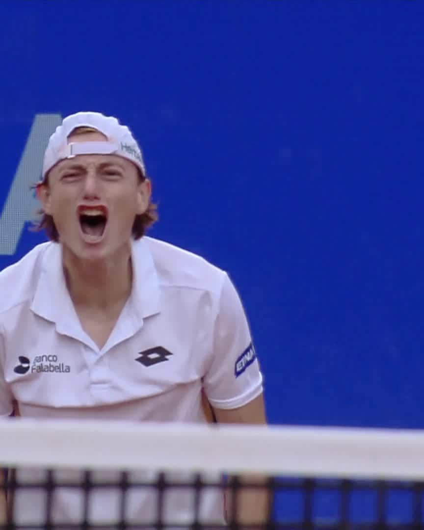 Peru’s pride 🇵🇪 Qualifier Ignacio Buse rallies from 0-3 in the third to defeat Humbert 6-3 5-7 6-3 and reach his second ATP 500 semi-final of the year after Rio! #bitpandahamburgopen