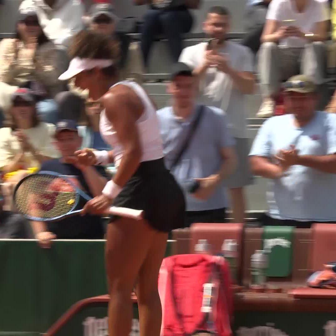 Those into the main draw feels ⚡ Mayar Sherif is through in straight-sets over Minnen. #RolandGarros