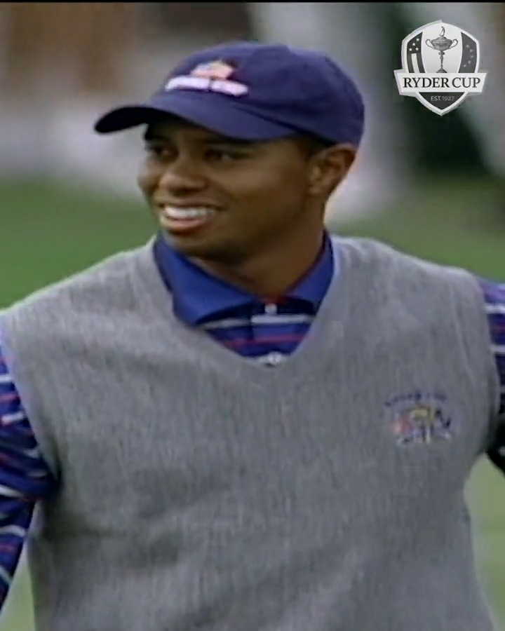 🚨⏪🐅 #REWIND — Incredible shot shaping from Tiger Woods at the 2004 Ryder Cup. The line this ball started on to where it ended up was incredible 🔥