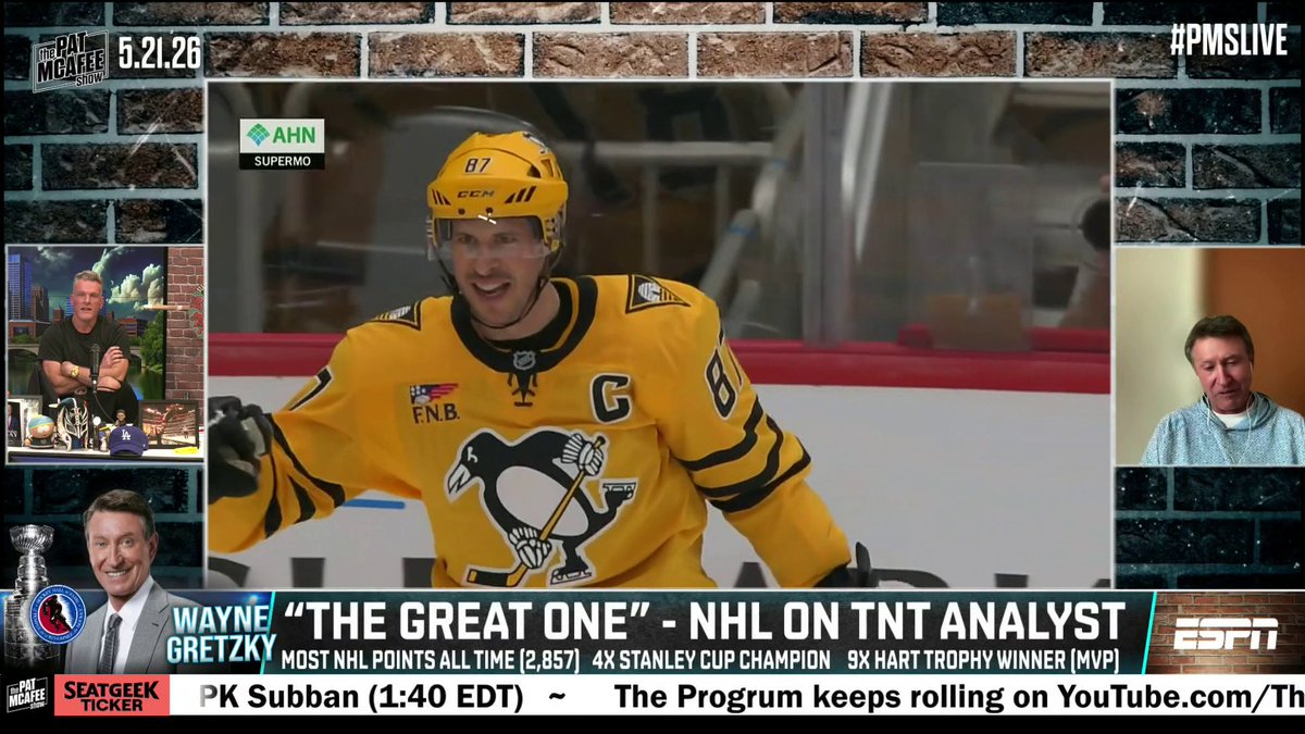 "He's our Tom Brady. He's our LeBron James. A guy that can still bring it at an older age." NHL legend Wayne Gretzky joins the Pat McAfee and gives high praise to Sidney Crosby and shares a story about him 🙌