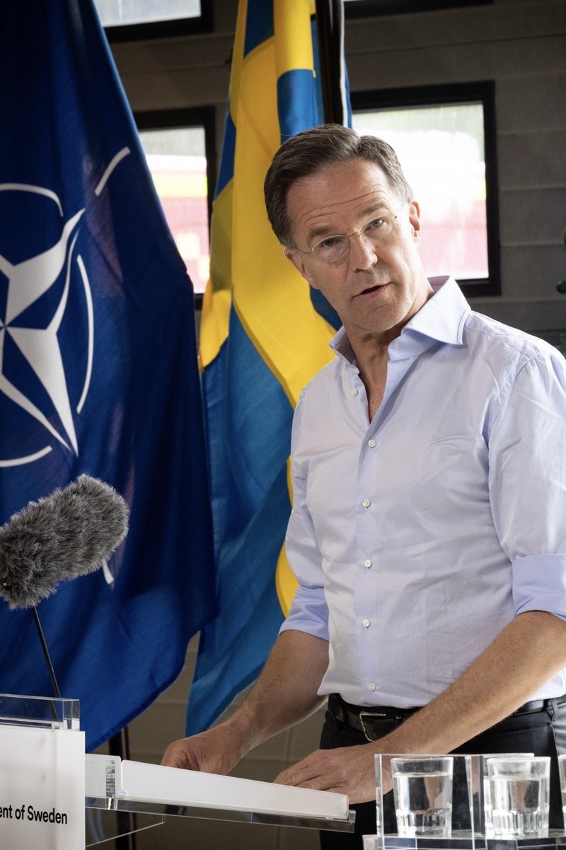 ❝Since joining our alliance only two years ago, Sweden has become stronger, and Sweden has made NATO stronger,❞ — Mark Rutte in Sweden 🇸🇪 for #ForMin Watch the full press conference via the link in the threaded post ↓
