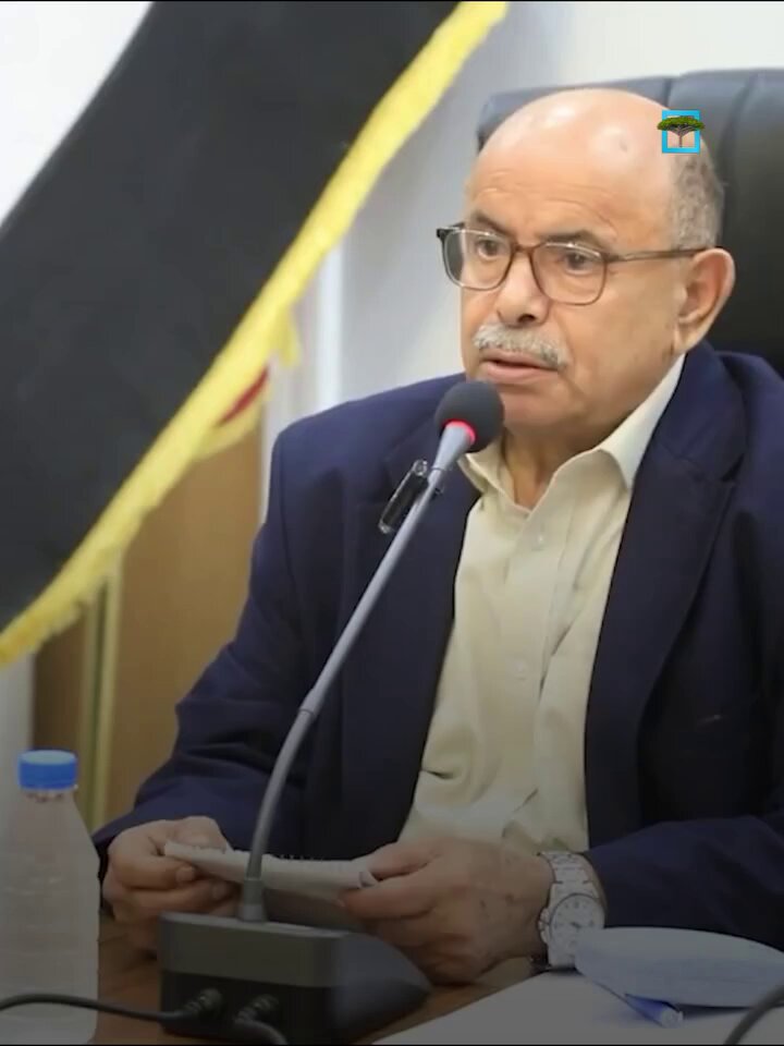 خطاب هام لعضو مجلس القيادة سالم الخنبشي محافظ حضرموت .. اسمتع مرة ومرتين وثلاث . نقطتين مهمة: -كانت تصرف لحضرموت من شركة بترومسلة مايقارب 6,00000الف لتر ديزل للساحل الوادي .. اليوم مايصل فقط 2,00000لتر ! - منذ ان قامات الشركات النفطية في الدولة اليمنية لم تدفع كل الحكومات المركزية المتعاقبة ولا ريال لحضرموت اطلاقاً وتدفع لبقية المحافظات من مشتقات نفطية وقطع غيار واصلاحات وغيره وفي المقابل يطلب من حضرموت ارسال كل الايرادات الى المركز ! نقطة اخيره .. انتبه تقول الانتقالي او القضية الجنوبية هي السبب :)